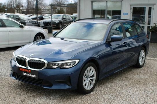 BMW Seria 3 318i aut