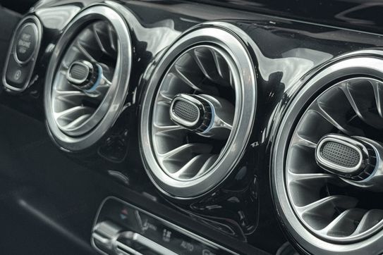 Mercedes GLA 200  AMG Line