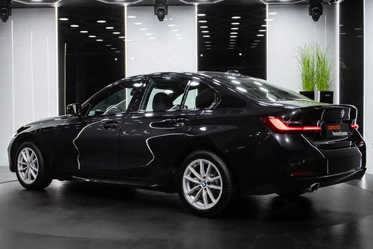 BMW Seria 3 318i M Sport aut