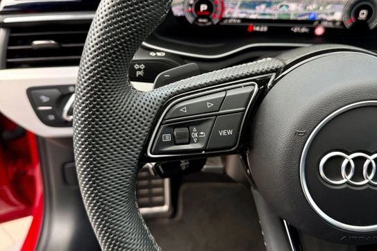 Audi A4 40 TFSI quattro S Line