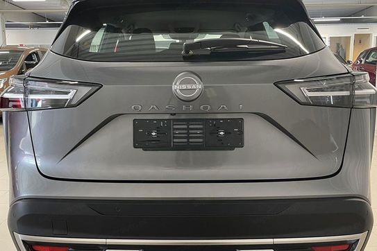 Nissan Qashqai Acenta 1.3 DIG-T mHEV MT 2WD
