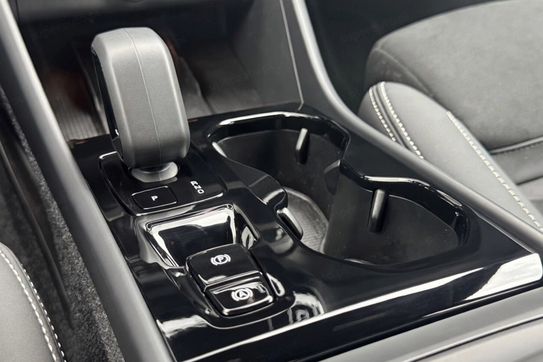 Volvo XC40 B3 Plus Dark