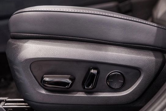 Lexus NX 450h Omotenashi AWD