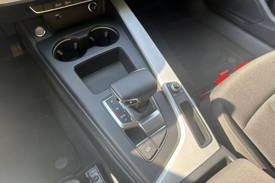 Audi A4 35 TFSI S Line