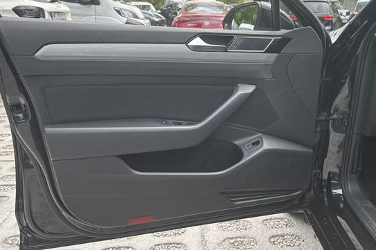 Volkswagen Passat Business 2.0 TDI EVO  DSG