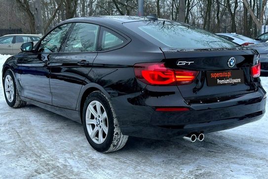 BMW Seria 3 Gran Turismo 320i Advantage