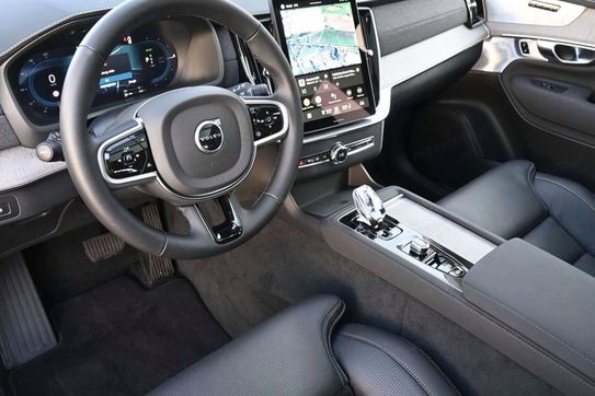 Volvo XC90 T8 AWD Plug-In Hybrid Ultra Dark 7os