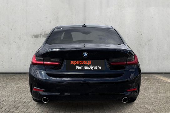 BMW Seria 3 320i