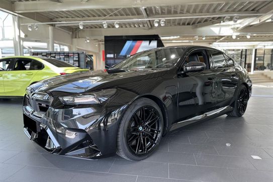 BMW Seria 5 M5