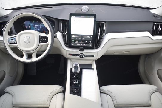 Volvo XC60 T6 Plug-In Hybrid AWD Ultra Dark