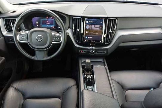 Volvo XC60 B4 B Momentum Pro