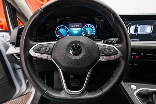 Volkswagen Golf VIII 2.0 TDI SCR Style