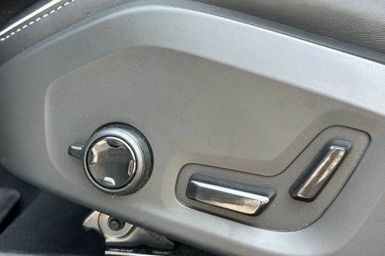 Volvo XC60 B4 B R-Design aut