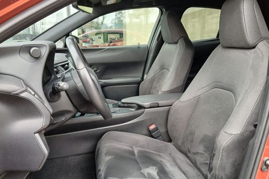 Lexus UX 250h Business Edition 2WD