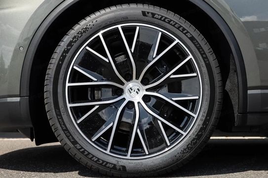 Porsche Macan 4