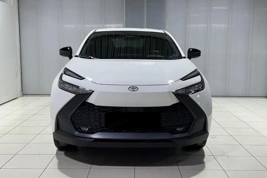 Toyota C-HR Style 2.0 Hybrid Dynamic Force Plug-in