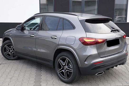 Mercedes GLA 220  4-Matic AMG Line