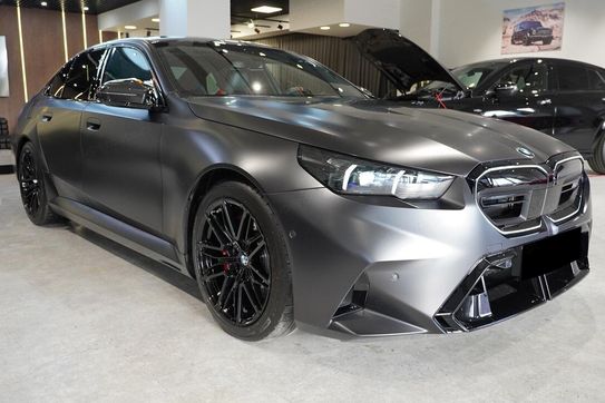 BMW Seria 5 M5