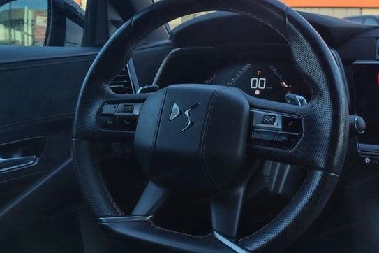 DS DS7 1.6 Performance Line