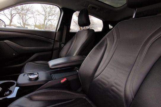 Ford Mustang Mach-E 75kWh RWD