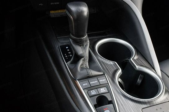 Toyota Camry 2.5 Hybrid CVT