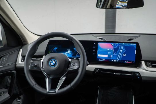 BMW iX2 eDrive20