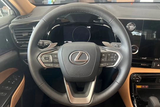 Lexus NX 350h Prestige 2WD