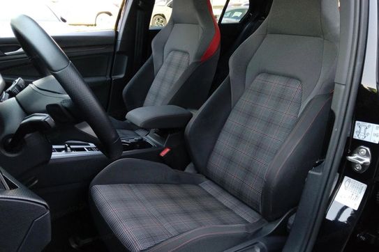 Volkswagen Golf VIII 2.0 TSI GTI DSG