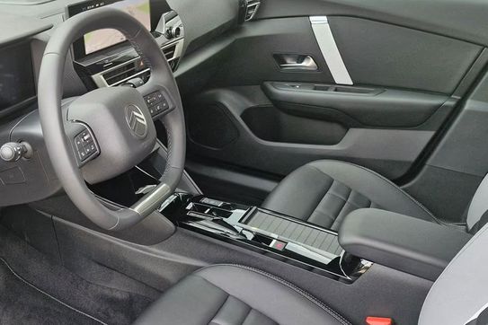 Citroen C4 Max EAT8 1.2 PureTech