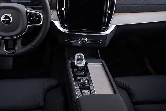 Volvo XC90 T8 AWD Plug-In Hybrid Ultra Bright 7os