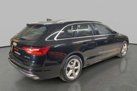 Audi A4 35 TFSI mHEV Advanced S tronic