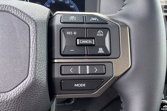 Toyota Land Cruiser Executive 2.8 MHEV