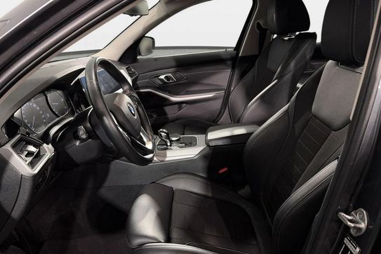 BMW Seria 3 318d mHEV aut