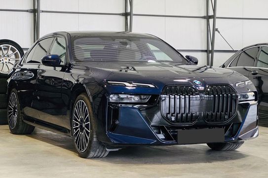 BMW Seria 7 740d xDrive M Sport