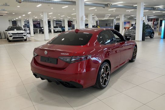 Alfa Romeo Giulia Intensa Q4