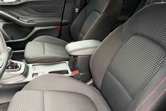 Ford Focus ST-Line X  1.0 EcoBoost