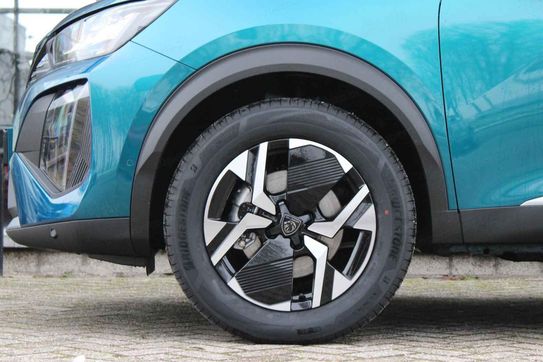 Peugeot 2008 Allure e-DCS 1.2 mHEV