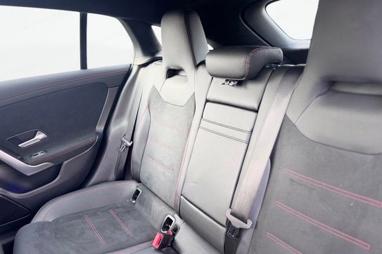 Mercedes CLA Shooting Brake 200 AMG Line