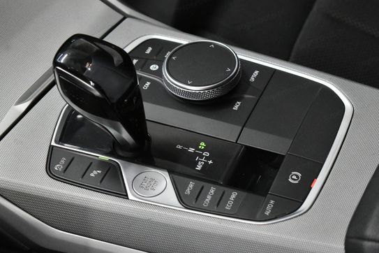 BMW Seria 3 Touring 320d xDrive Advantage