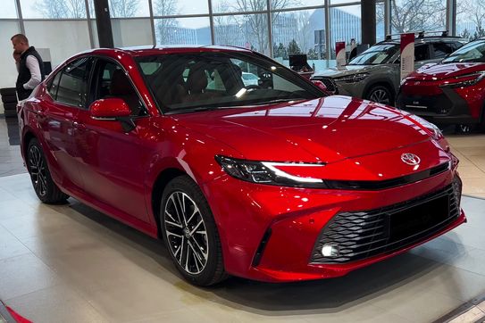 Toyota Camry Executive 2.5 Hybrid Dynamic Force