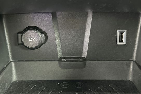 DS DS 7 Performance Line 1.5 BlueHDI AT