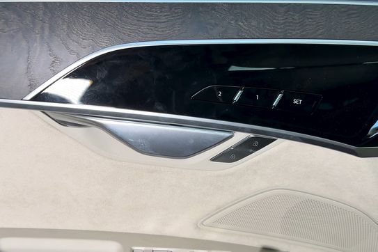 Audi A8 50 TDI quattro