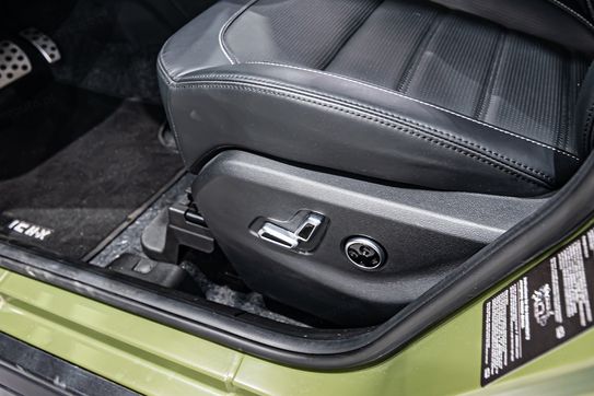 ICH-X K2 ‎ ‎2.0 T AWD