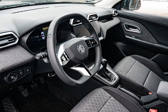 MG ZS 1.5  Standard MT