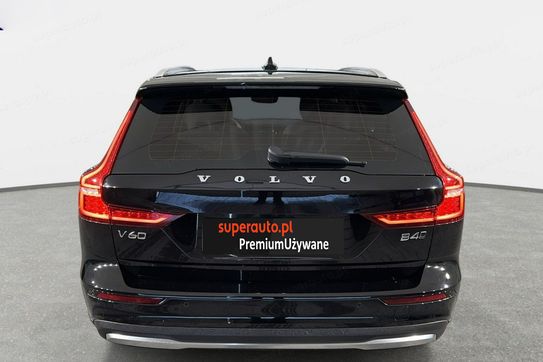 Volvo V60 CC Core B4 D AWD aut