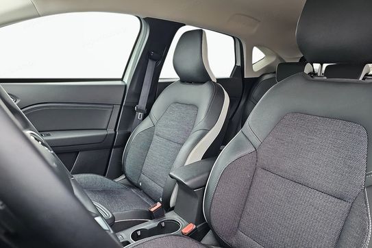 Renault Captur 1.3 TCe mHEV Techno EDC