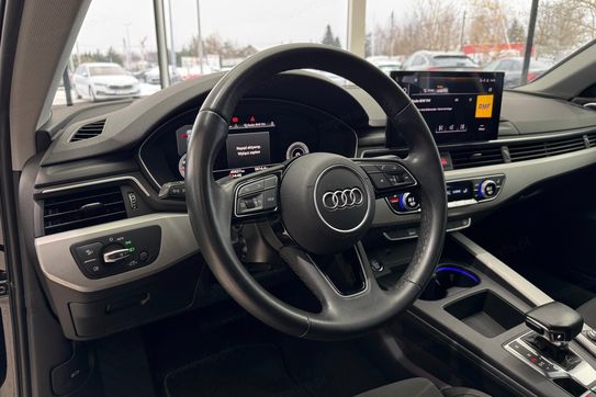 Audi A4 35 TFSI S Line