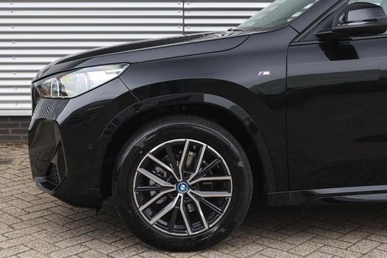 BMW iX1 xDrive30 M Sport