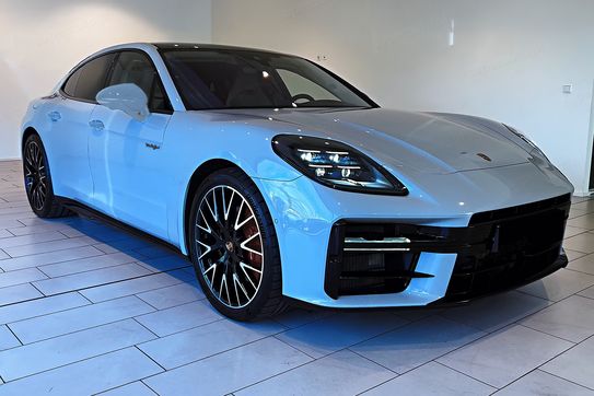 Porsche Panamera 4S E-Hybrid