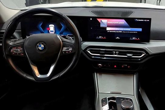 BMW Seria 3 318i aut